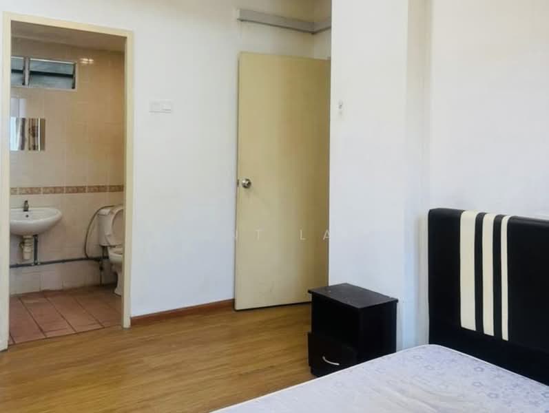 Condominium for Sale at Putra Place Condominium - Kent Lai - Bedroom - PropertyGuru.com.my