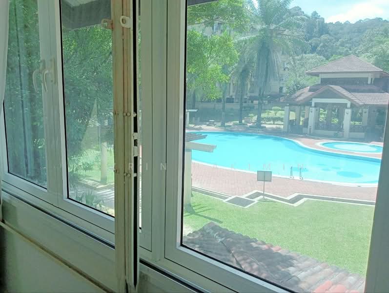 Condominium for Sale at Templer Impian - Nazrin Hakimin - Pool - PropertyGuru.com.my