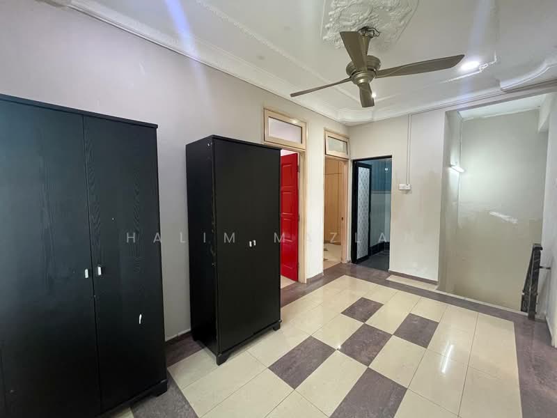Rumah Teres 2 Tingkat untuk Disewa di Taman Seremban Jaya (Rantau) - Halim Mazlan - Family Area - PropertyGuru.com.my