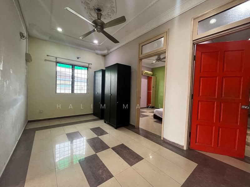 Rumah Teres 2 Tingkat untuk Disewa di Taman Seremban Jaya (Rantau) - Halim Mazlan - Bedroom - PropertyGuru.com.my