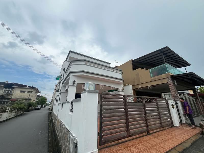 Rumah Teres 2 Tingkat untuk Disewa di Taman Seremban Jaya (Rantau) - Halim Mazlan - Exterior - PropertyGuru.com.my