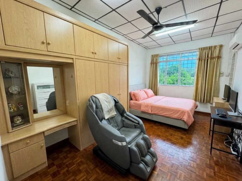 Semi-Detached House for Sale in Taman Overseas Union (Taman Oug) (Jalan Klang Lama (Old Klang Road)) - Ethan Kueh - Bedroom - PropertyGuru.com.my