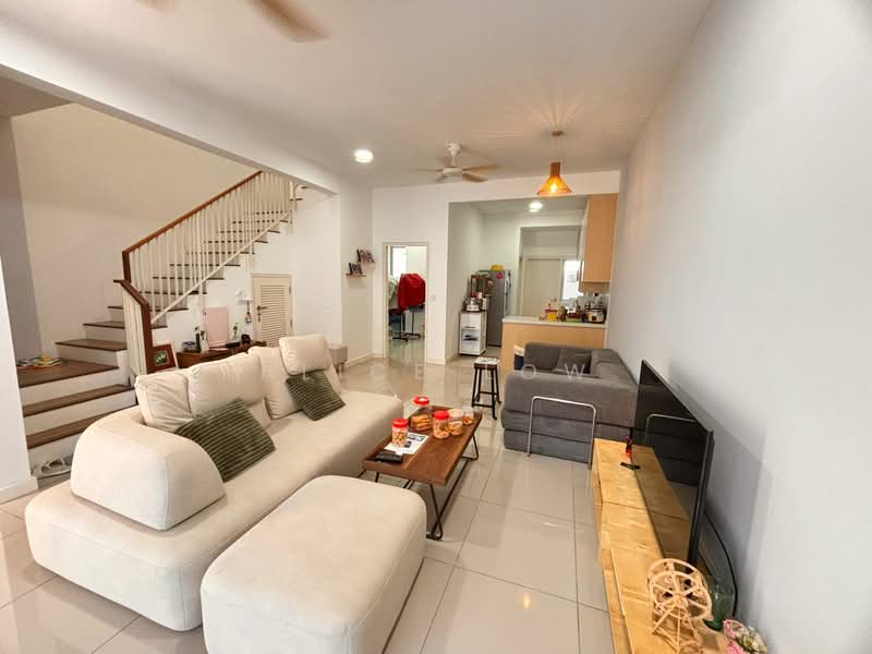 2-storey Terraced House for Sale in Rawang (Selangor) - Alice Low - Living Room - PropertyGuru.com.my