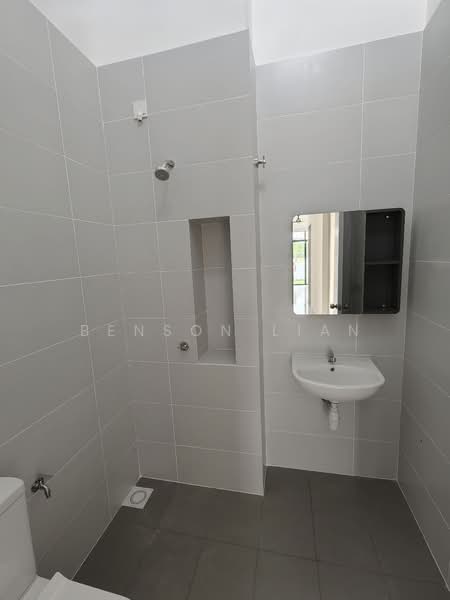 1-storey Terraced House for Rent in Shah Alam (Selangor) - Benson Lian - Bathroom - PropertyGuru.com.my