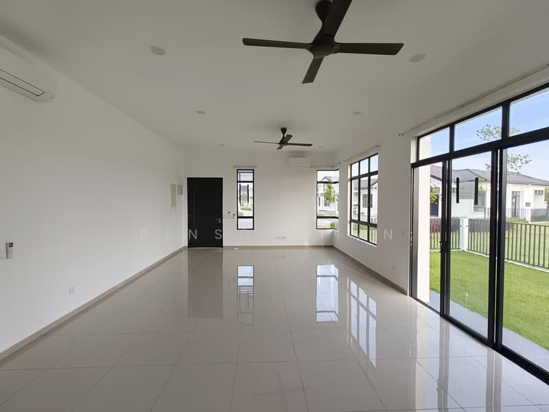 1-storey Terraced House for Rent in Shah Alam (Selangor) - Benson Lian - Living Room - PropertyGuru.com.my