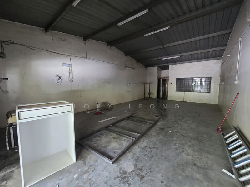 Shop for Rent in Bandar Saujana Putra (Tanjong Duabelas) - Flory Leong - PropertyGuru.com.my