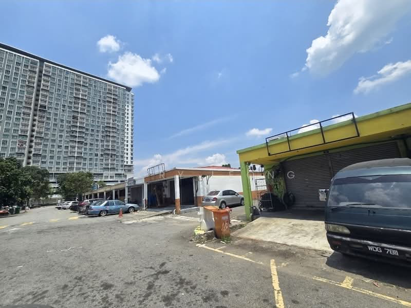 Shop for Rent in Bandar Saujana Putra (Tanjong Duabelas) - Flory Leong - PropertyGuru.com.my