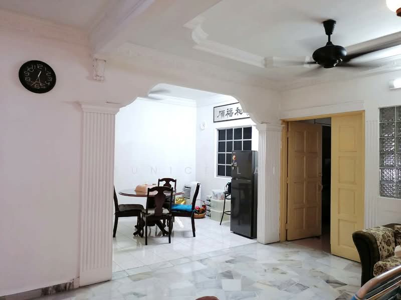 Rumah Teres untuk Dijual di Bukit Rahman Putra (Sungai Buloh) - Eunice Lai - Dining Room - PropertyGuru.com.my