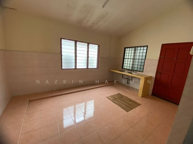 2-storey Terraced House for Sale in Puncak Alam (Selangor) - Nazrin Hakimin - Kitchen - PropertyGuru.com.my