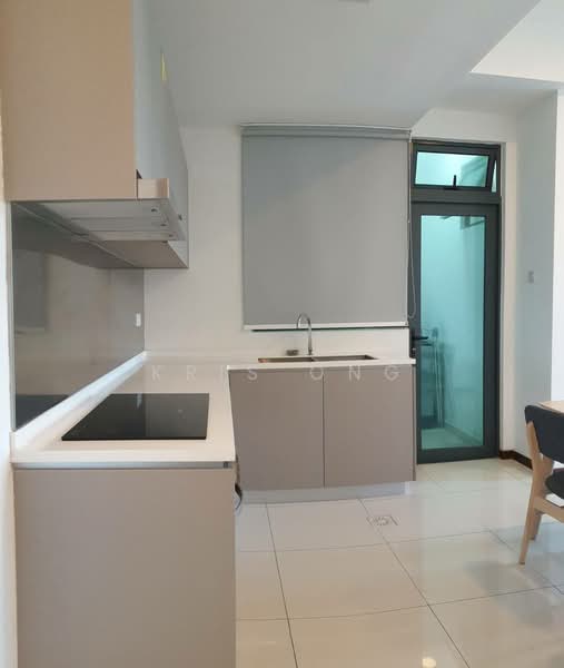 Service Residence for Rent at Crescent Bay Suites (Teluk Bayu) - Kris Ong - Kitchen - PropertyGuru.com.my