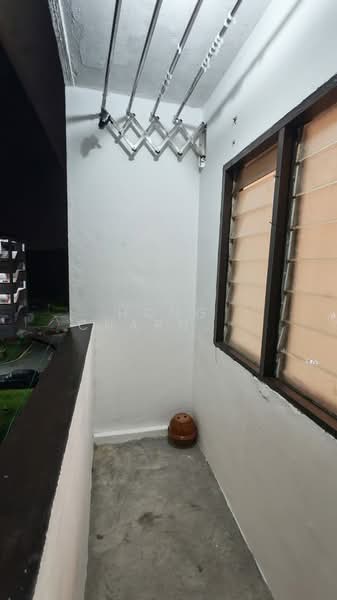 Rumah Flat untuk Disewa di Flat Tasek 64 - Hong Charng Lee - Balcony - PropertyGuru.com.my
