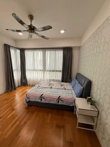 Kondominium untuk Dijual di Iskandar Residences - Rachel See - Bedroom - PropertyGuru.com.my