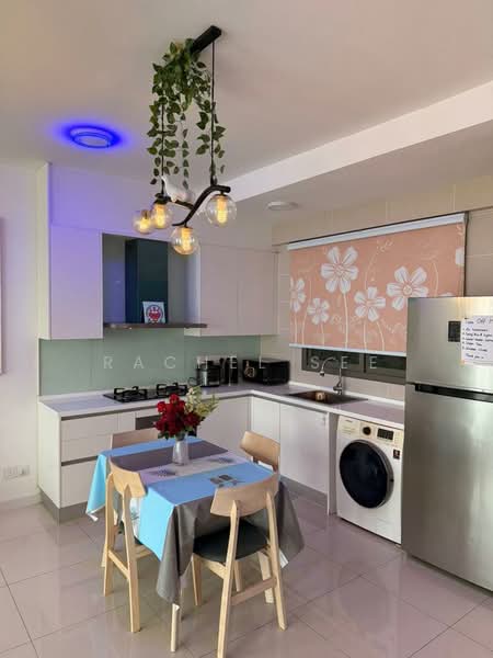 Kondominium untuk Dijual di Iskandar Residences - Rachel See - Kitchen - PropertyGuru.com.my