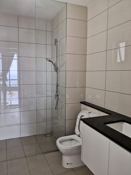 Servis Apartment untuk Disewa di The Park Sky Residence - Justin Tan - Bathroom - PropertyGuru.com.my