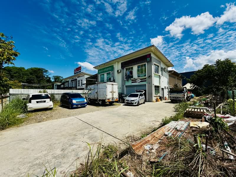 Warehouse for Rent in RH Industrial Park (Kuching) - KC Jee - PropertyGuru.com.my