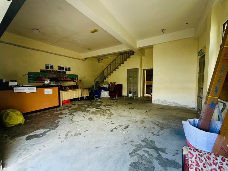 Warehouse for Rent in RH Industrial Park (Kuching) - KC Jee - PropertyGuru.com.my