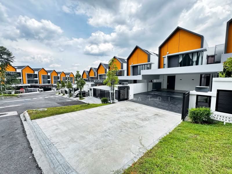Rumah Teres 3 Tingkat untuk Dijual di Taman Melawati (Ulu Kelang) - Afiqah zaidi - PropertyGuru.com.my