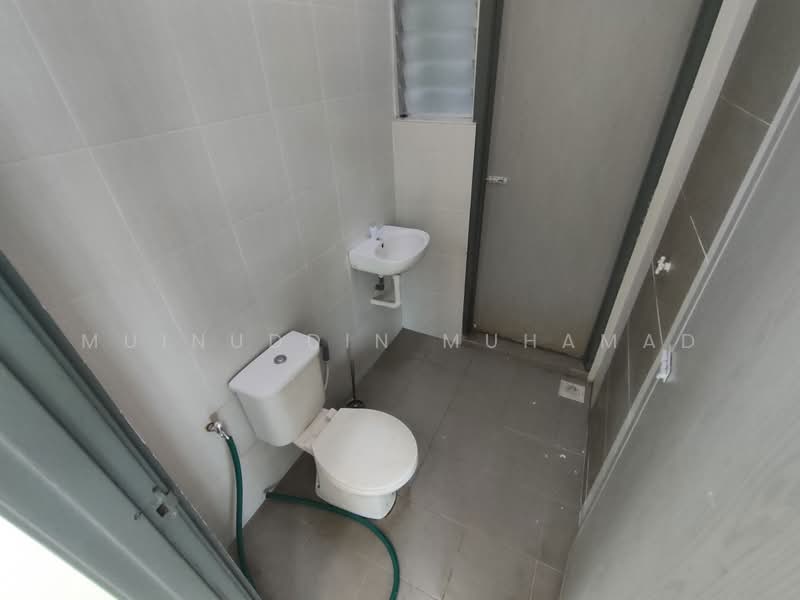 1-storey Terraced House for Rent in Tronoh (Perak) - Muinuddin Muhamad - Bathroom - PropertyGuru.com.my