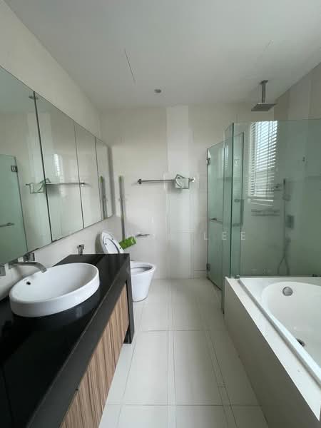 Condominium for Rent at Gateway Kiaramas Residences - Joshua Lee - Bathroom - PropertyGuru.com.my