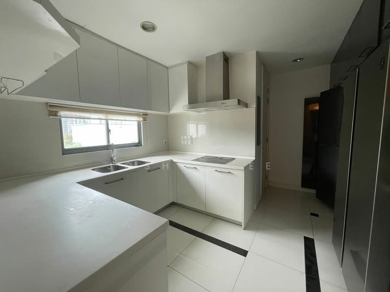 Condominium for Rent at Gateway Kiaramas Residences - Joshua Lee - Kitchen - PropertyGuru.com.my