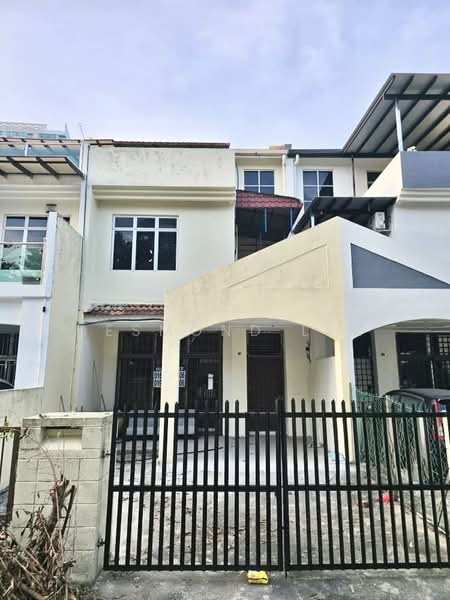 3-storey Terraced House for Rent in Johor Bahru (Johor) - Desmond Lim - Exterior - PropertyGuru.com.my