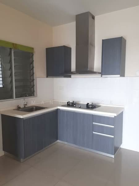 Condominium for Sale at Koi Boulevard - Amanda Lock - Kitchen - PropertyGuru.com.my