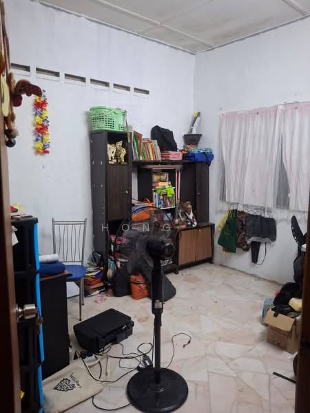 1-storey Terraced House for Sale in Taman Johor Jaya (Johor Bahru) - Hong . - Interior - PropertyGuru.com.my