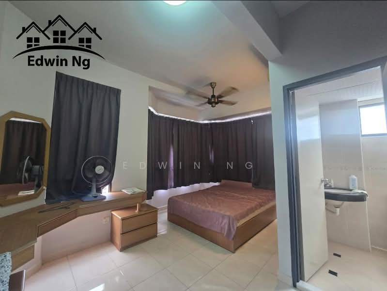 Condominium for Sale at Edgecumbe House - Edwin Ng - Bedroom - PropertyGuru.com.my