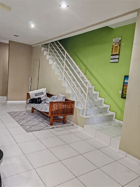 Rumah Teres 2 Tingkat untuk Dijual di Setia Tropika (Johor Bahru) - Shieh Long Chen - Living Room - PropertyGuru.com.my