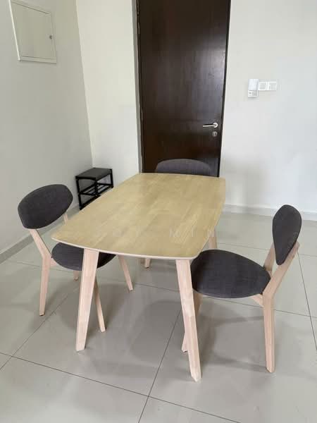 Condominium for Rent at Amberside @ Country Garden Danga Bay - Joy Min - Dining Room - PropertyGuru.com.my
