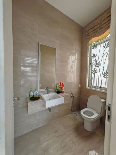 Link Bungalow for Sale in The Valley TTDI (Ampang) - Mei SM Lee - The Valley TTDI, Ampang Bathroom - PropertyGuru.com.my