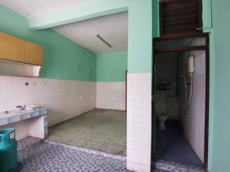 2-storey Terraced House for Sale in Taman Overseas Union (Taman Oug) (Jalan Klang Lama (Old Klang Road)) - Jason Lee - Kitchen - PropertyGuru.com.my