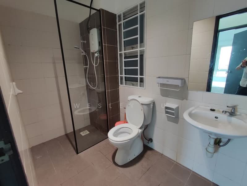 Servis Apartment untuk Disewa di Saville @ Kajang - Wesley Fu - Bathroom - PropertyGuru.com.my
