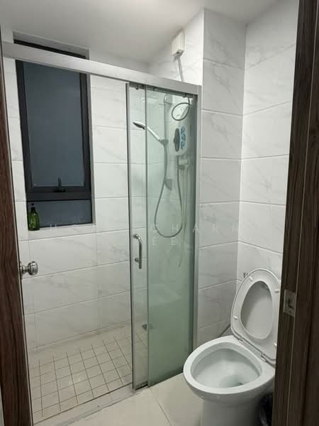 Pangsapuri untuk Disewa di Regalia Park @ Forest City - Hong Charng Lee - Bathroom - PropertyGuru.com.my