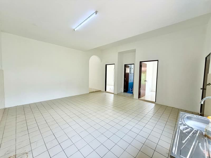 Semi-Detached House for Sale in Bandar Baru Salak Tinggi (Sepang) - Ilman Nahri - Interior - PropertyGuru.com.my
