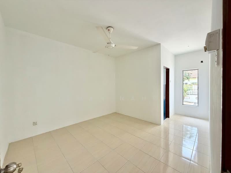 Semi-Detached House for Sale in Bandar Baru Salak Tinggi (Sepang) - Ilman Nahri - Interior - PropertyGuru.com.my