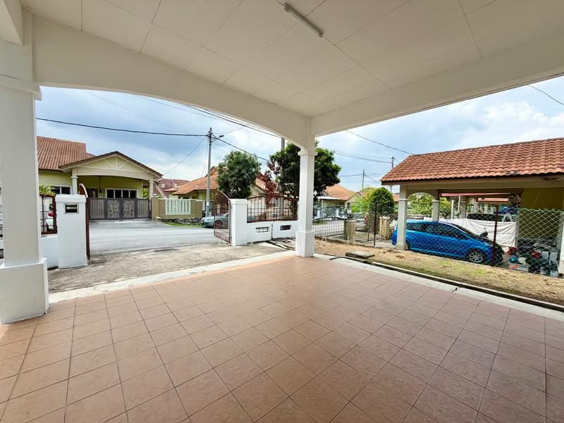 Semi-Detached House for Sale in Bandar Baru Salak Tinggi (Sepang) - Ilman Nahri - Exterior - PropertyGuru.com.my