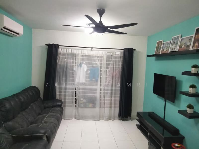 Pangsapuri untuk Disewa di Pangsapuri Seri Mutiara - Zaimah Zamri - Living Room - PropertyGuru.com.my