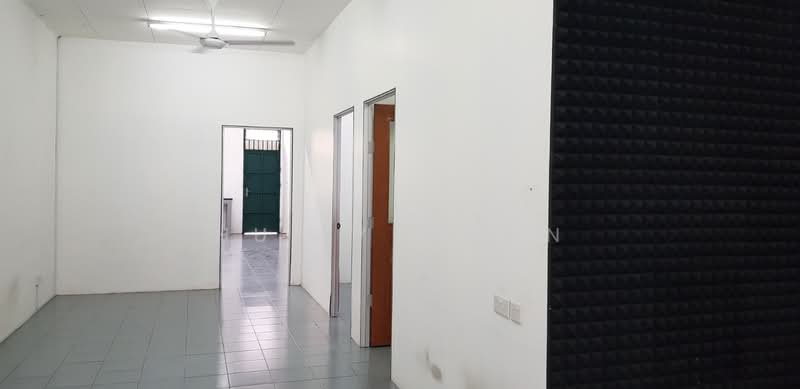 Shop / Office for Rent in Taman Setia Indah (Tebrau) - Huily Woon - Interior - PropertyGuru.com.my