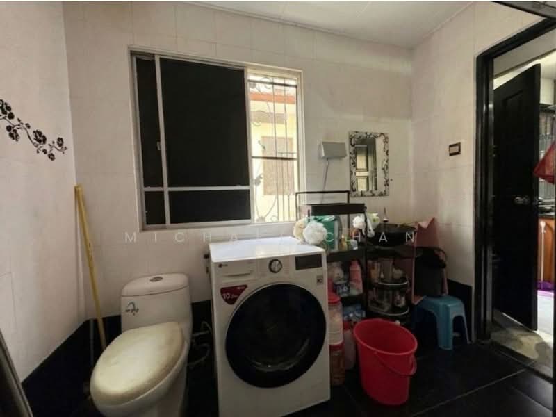 Rumah Teres 2 Tingkat untuk Dijual di Bandar Puteri Puchong (Puchong) - Michael Chan - Bathroom - PropertyGuru.com.my
