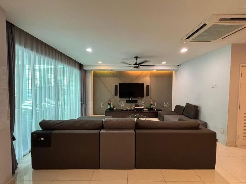 Rumah Teres 2.5-Tingkat untuk Dijual di Putra Heights (Subang Jaya) - Stella Sum - Living Hall - PropertyGuru.com.my
