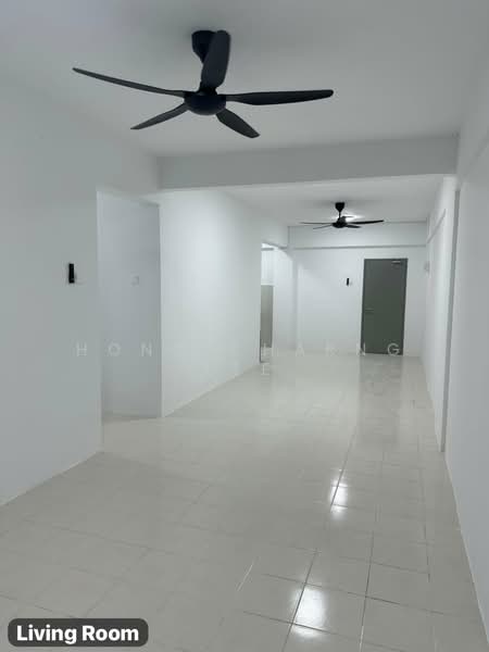 Flat for Rent at PANGSAPURI CENDERA 1 - Hong Charng Lee - Living Room - PropertyGuru.com.my