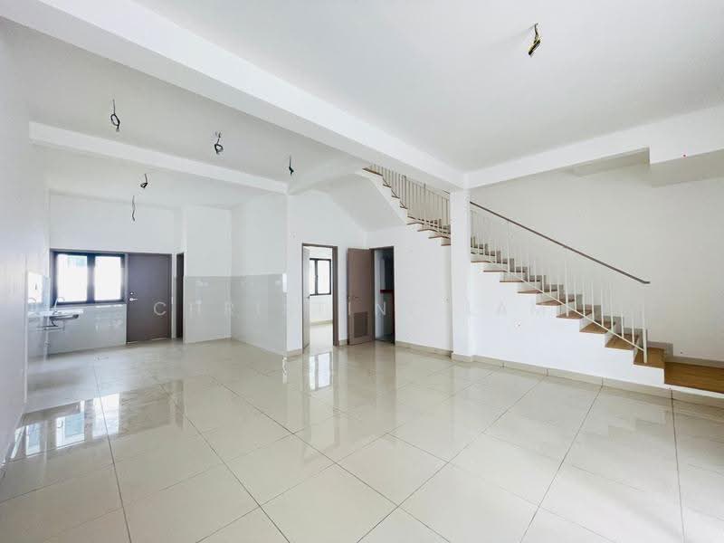 Rumah Teres 2-Tingkat untuk Dijual di Alam Impian (Shah Alam) - Christine Lam - Living Room - PropertyGuru.com.my