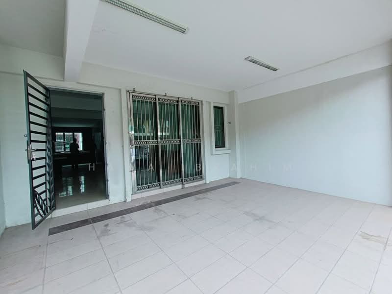 2-storey Terraced House for Sale in Taman Desa Mayang Sari (Nilai) - Hawa Ibrahim - Entrance - PropertyGuru.com.my