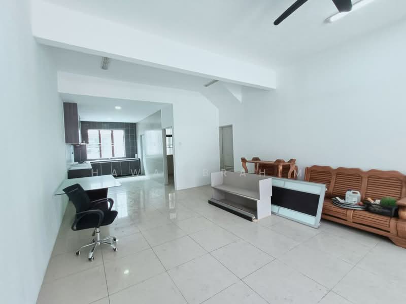 2-storey Terraced House for Sale in Taman Desa Mayang Sari (Nilai) - Hawa Ibrahim - Living Room - PropertyGuru.com.my