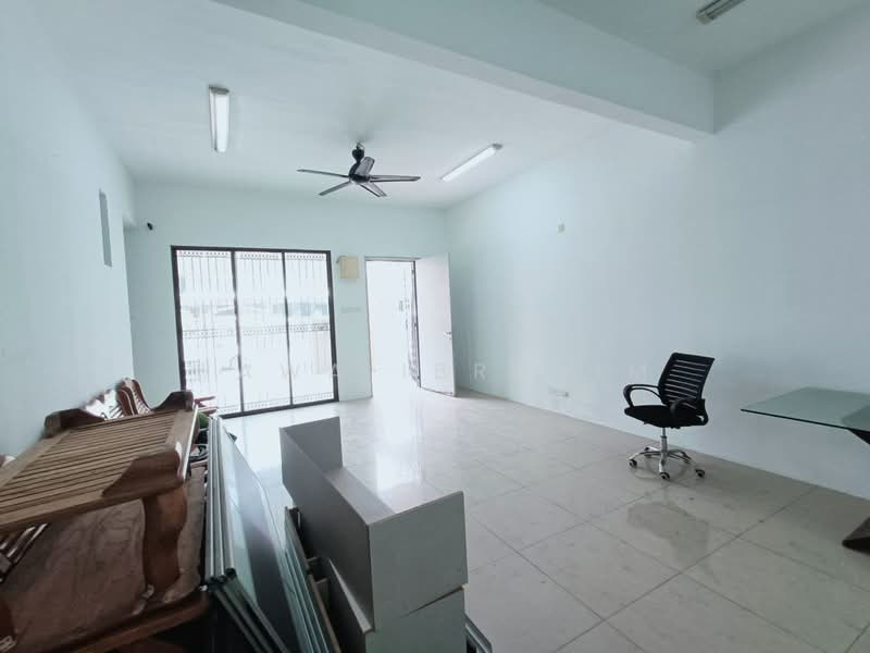 2-storey Terraced House for Sale in Taman Desa Mayang Sari (Nilai) - Hawa Ibrahim - Living Room - PropertyGuru.com.my