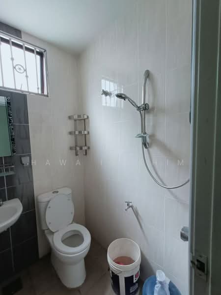 2-storey Terraced House for Sale in Taman Desa Mayang Sari (Nilai) - Hawa Ibrahim - Bathroom - PropertyGuru.com.my