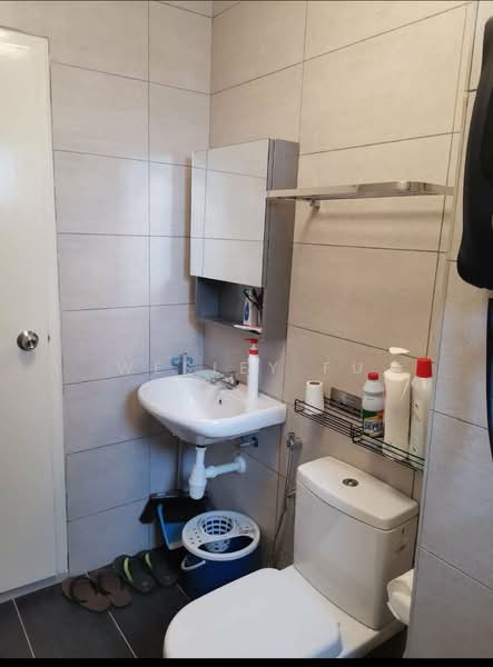 Servis Apartment untuk Disewa di Residensi Rimbun @ Canopy Hills - Wesley Fu - Bathroom - PropertyGuru.com.my