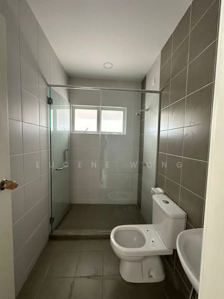 Bungalow for Rent in Seri Kembangan (Selangor) - Eugene Wong - Bathroom - PropertyGuru.com.my