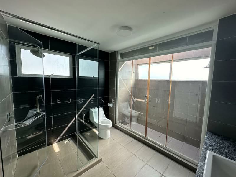 Bungalow for Rent in Seri Kembangan (Selangor) - Eugene Wong - Bathroom - PropertyGuru.com.my